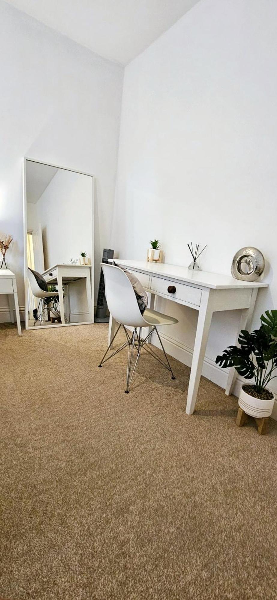 1 Bedroom Flat In Gravesend Eksteriør billede